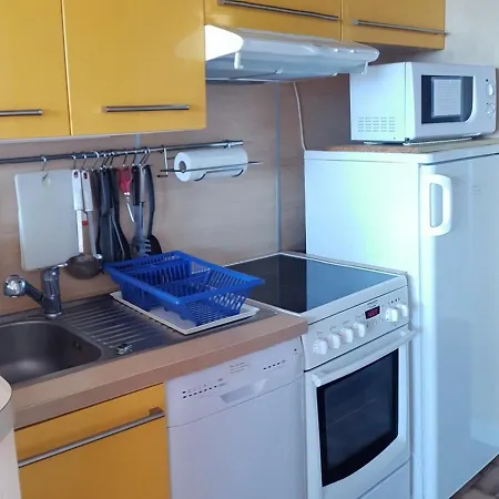 T3 Mezzanine - 6 Couchages - Piscine - Parking Prive - Proche - Fr-1-388-68 Apartment